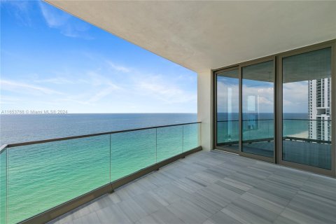 Condo in Sunny Isles Beach, Florida, 4 bedrooms  № 1358740 - photo 7