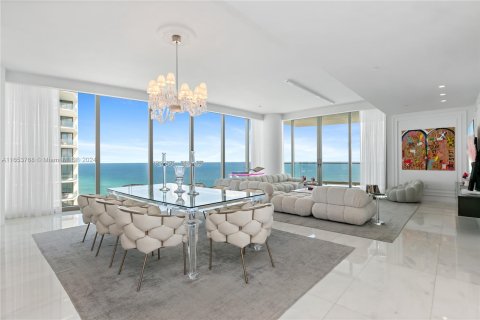 Condo in Sunny Isles Beach, Florida, 4 bedrooms  № 1358740 - photo 2