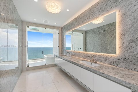 Copropriété à vendre à Sunny Isles Beach, Floride: 4 chambres, 356.74 m2 № 1358740 - photo 19