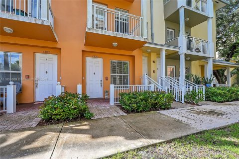 Condo in Fort Lauderdale, Florida, 1 bedroom  № 1358739 - photo 3