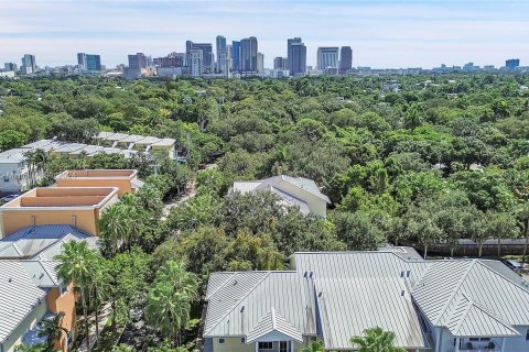 Condo in Fort Lauderdale, Florida, 1 bedroom  № 1358739 - photo 23