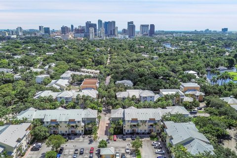 Condo in Fort Lauderdale, Florida, 1 bedroom  № 1358739 - photo 25