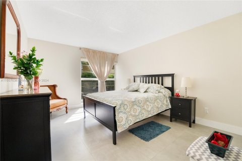 Copropriété à vendre à Miami, Floride: 1 chambre, 77.85 m2 № 1358703 - photo 15