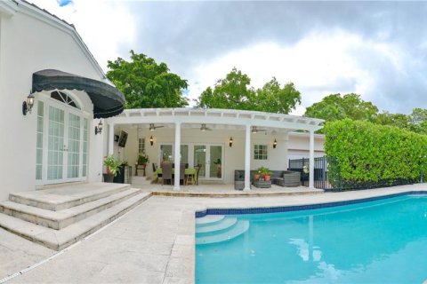 Villa ou maison à vendre à Coral Gables, Floride: 4 chambres № 1358785 - photo 5