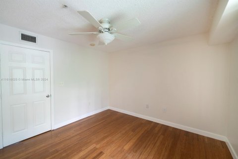 Touwnhouse à vendre à Aventura, Floride: 2 chambres, 122.26 m2 № 1239105 - photo 10