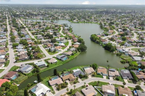 Villa ou maison à vendre à Port Richey, Floride: 2 chambres, 125.88 m2 № 1273393 - photo 17