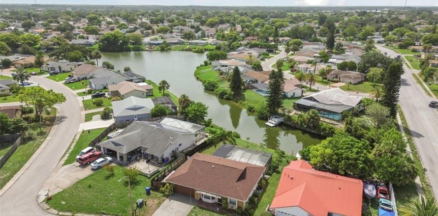 Villa ou maison à Port Richey, Floride 2 chambres, 125.88 m2 № 1273393