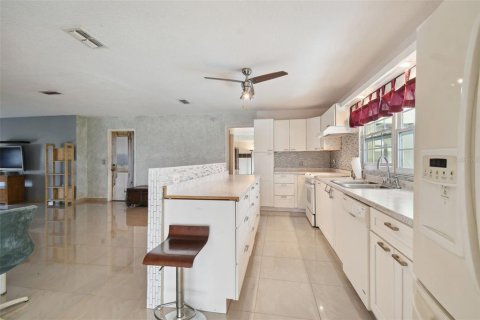 Villa ou maison à vendre à Port Richey, Floride: 2 chambres, 125.88 m2 № 1273393 - photo 10