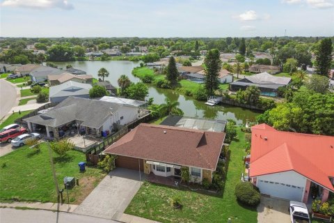 Villa ou maison à vendre à Port Richey, Floride: 2 chambres, 125.88 m2 № 1273393 - photo 16