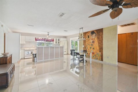 Villa ou maison à vendre à Port Richey, Floride: 2 chambres, 125.88 m2 № 1273393 - photo 8