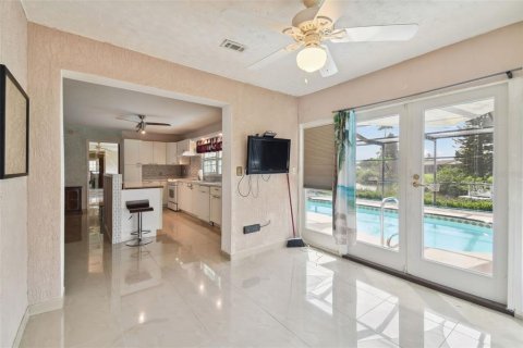 Villa ou maison à vendre à Port Richey, Floride: 2 chambres, 125.88 m2 № 1273393 - photo 11