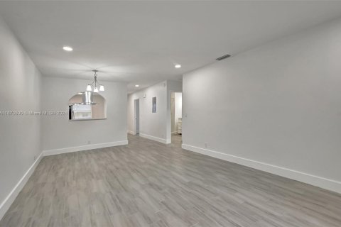 Copropriété à vendre à Boca Raton, Floride: 2 chambres, 84.36 m2 № 1389707 - photo 19