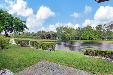 Condo in Boca Raton, Florida, 2 bedrooms  № 1389707 - photo 3