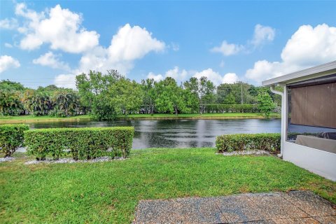 Copropriété à vendre à Boca Raton, Floride: 2 chambres, 84.36 m2 № 1389707 - photo 25