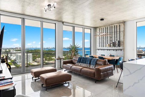 Copropriété à vendre à Miami, Floride: 3 chambres, 146.51 m2 № 1389754 - photo 1