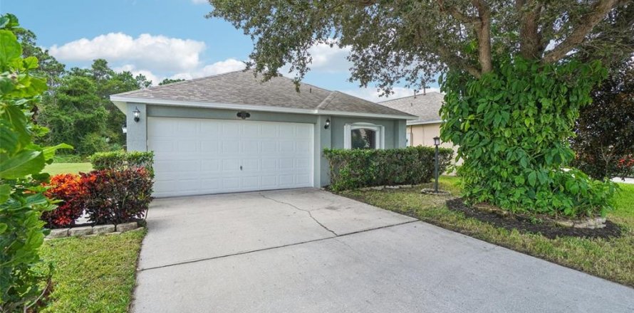 House in Palm Bay, Florida 3 bedrooms, 120.03 sq.m. № 1356194