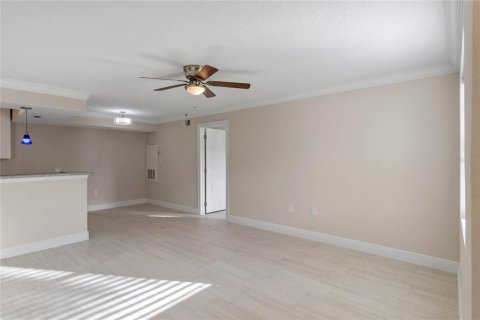 Condo in Kissimmee, Florida, 2 bedrooms  № 1432018 - photo 4