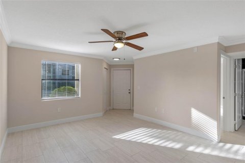 Condo in Kissimmee, Florida, 2 bedrooms  № 1432018 - photo 8