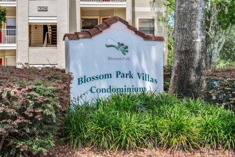 Condo in Kissimmee, Florida, 2 bedrooms  № 1432018 - photo 23