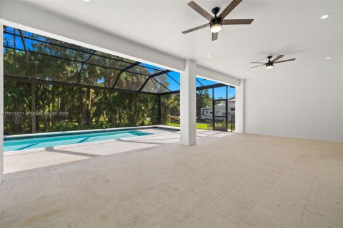 House in Naples, Florida 4 bedrooms, 238.76 sq.m. № 1235600 - photo 28