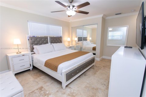 Casa en alquiler en Dania Beach, Florida, 5 dormitorios, 185.8 m2 № 279167 - foto 12