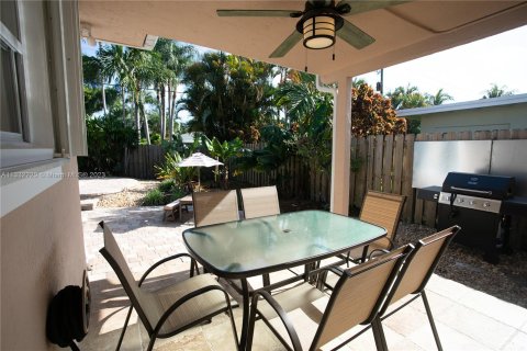 Casa en alquiler en Dania Beach, Florida, 5 dormitorios, 185.8 m2 № 279167 - foto 26