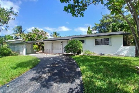 Casa en venta en Miami, Florida, 3 dormitorios, 100.33 m2 № 1412399 - foto 1