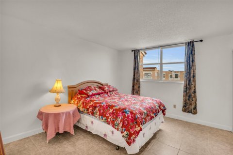 Condominio en venta en Lauderdale Lakes, Florida, 2 dormitorios, 93.83 m2 № 914248 - foto 27