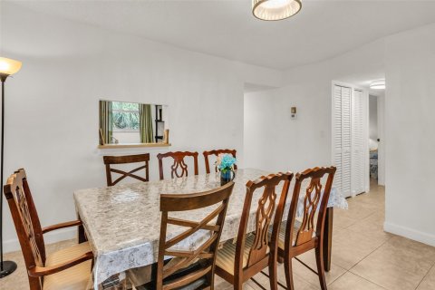 Condominio en venta en Lauderdale Lakes, Florida, 2 dormitorios, 93.83 m2 № 914248 - foto 7