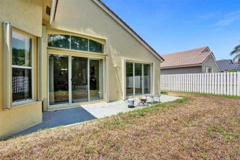 Villa ou maison à vendre à Miramar, Floride: 4 chambres, 214.98 m2 № 1207437 - photo 13