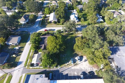 Купить земельный участок в Уинтер-Хейвен, Флорида № 958140 - фото 1