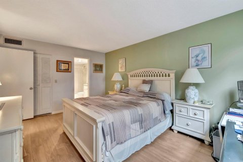 Condominio en venta en Boynton Beach, Florida, 2 dormitorios, 89.46 m2 № 972966 - foto 16