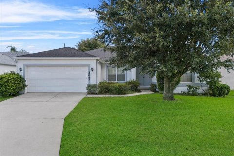 House in Lakeland, Florida 3 bedrooms, 174.1 sq.m. № 1387542 - photo 1