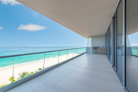 Condo in Sunny Isles Beach, Florida, 3 bedrooms  № 783667 - photo 19