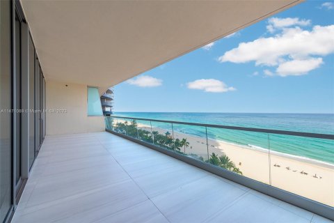 Condo in Sunny Isles Beach, Florida, 3 bedrooms  № 783667 - photo 30