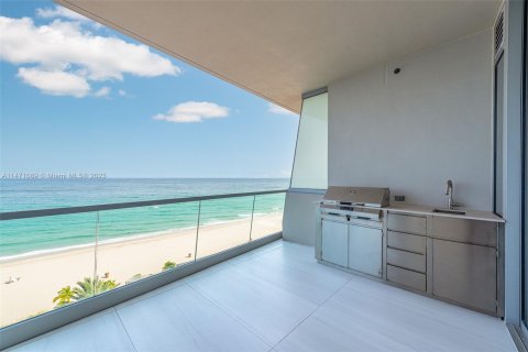 Condo in Sunny Isles Beach, Florida, 3 bedrooms  № 783667 - photo 28