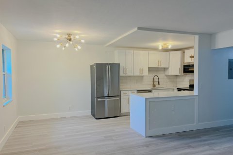 Condominio en venta en Lake Worth, Florida, 2 dormitorios, 93.55 m2 № 1210418 - foto 7