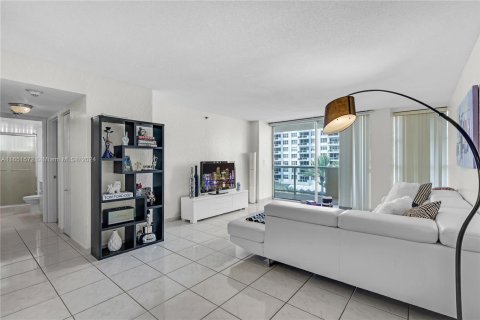 Copropriété à vendre à Miami Beach, Floride: 2 chambres, 121.7 m2 № 1345838 - photo 7