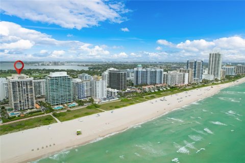 Condominio en venta en Miami Beach, Florida, 2 dormitorios, 121.7 m2 № 1345838 - foto 4