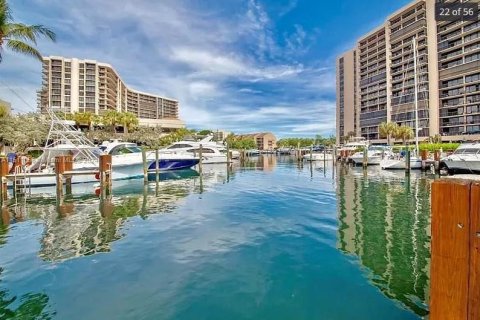 Condo in Highland Beach, Florida, 2 bedrooms  № 938053 - photo 25