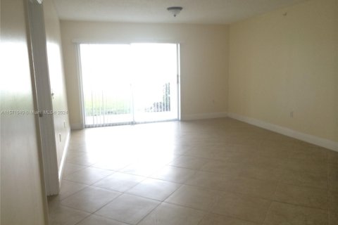 Copropriété à vendre à Coconut Creek, Floride: 2 chambres, 115.76 m2 № 1128521 - photo 12