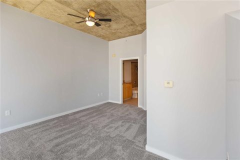 Condominio en venta en Orlando, Florida, 1 dormitorio, 66.43 m2 № 1084883 - foto 11