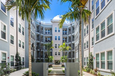 Apartamento en alquiler en Tampa, Florida, 2 dormitorios, 104.24 m2 № 1347446 - foto 9