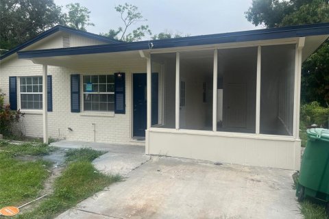 House in Tampa, Florida 2 bedrooms, 95.88 sq.m. № 1347460 - photo 1