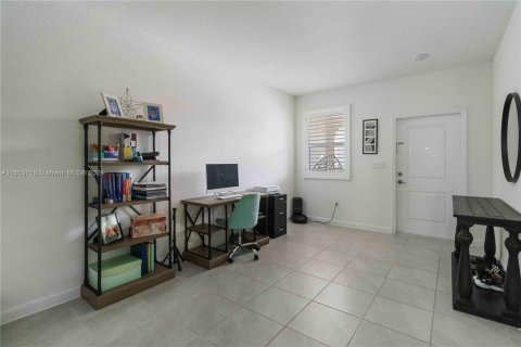 Townhouse in Homestead, Florida 3 bedrooms, 157.47 sq.m. № 1348930 - photo 12