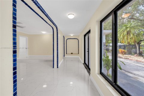 Villa ou maison à vendre à Palmetto Bay, Floride: 4 chambres, 287.53 m2 № 1348928 - photo 8