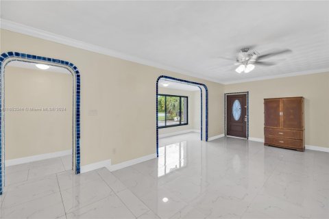 Villa ou maison à vendre à Palmetto Bay, Floride: 4 chambres, 287.53 m2 № 1348928 - photo 6