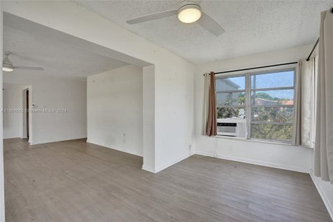 Casa en venta en Hollywood, Florida, 2 dormitorios, 99.13 m2 № 1224392 - foto 9