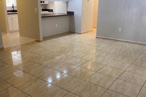 Adosado en venta en Orlando, Florida, 2 dormitorios, 113.34 m2 № 1370986 - foto 14