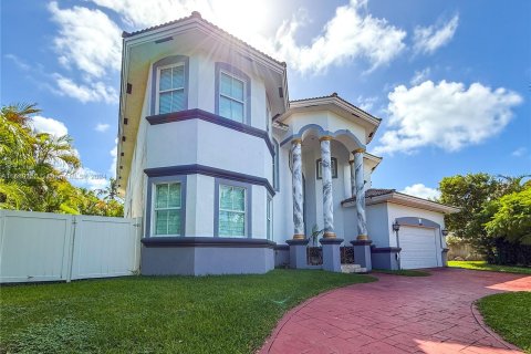 Casa en venta en Hollywood, Florida, 5 dormitorios, 414.72 m2 № 1410404 - foto 2